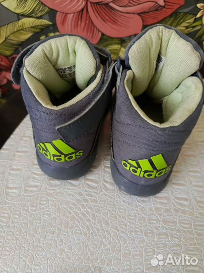 Ботинки детские adidas размер 21