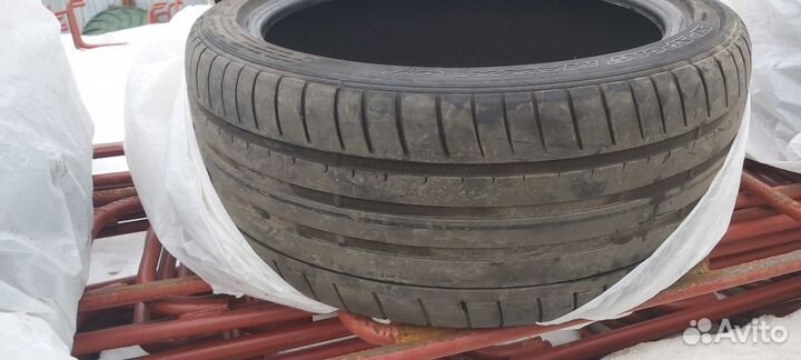 Dunlop SP Sport Maxx GT 255/40 R19 96V