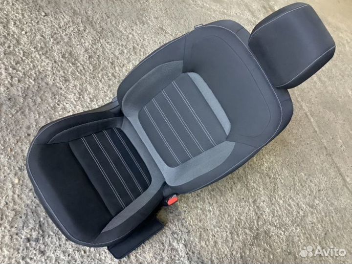 Сиденье переднее правое Renault Arkana пробег 46