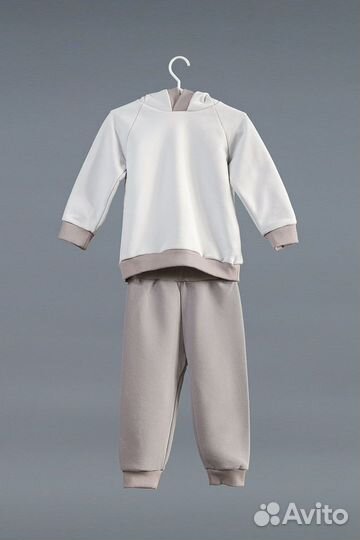 Костюм детский, р. 92, новый