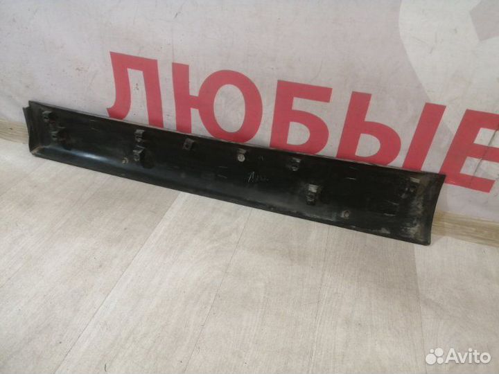 Накладка двери передняя правая Nissan Qashqai J11
