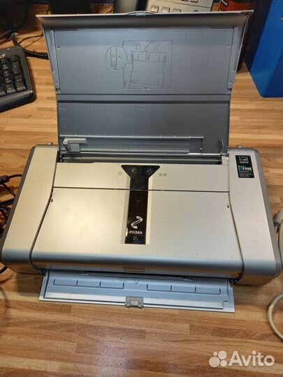 Компактный струйный принтер Canon Pixma IP100