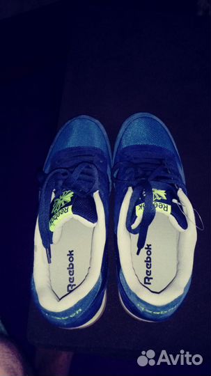 Продам кроссовки Reebok