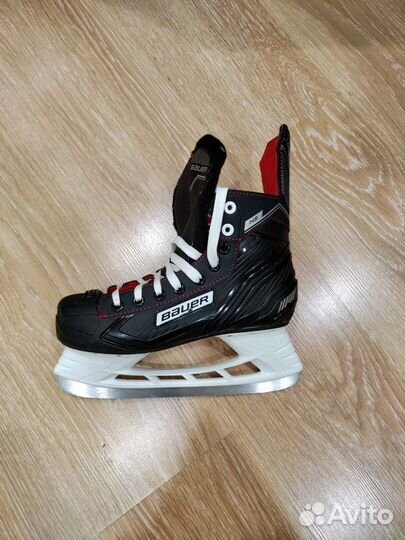 Хоккейные коньки bauer