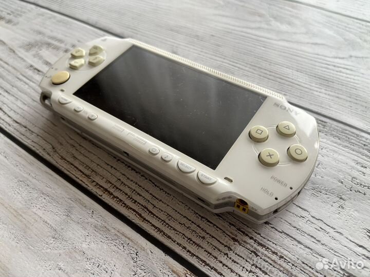 Sony PSP-1004 32Gb white