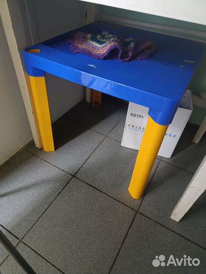 Стол детский