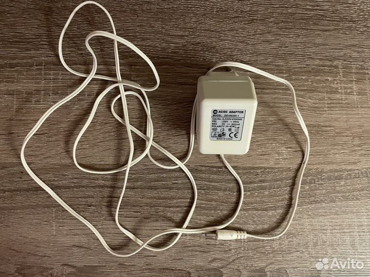 Ac/dc адаптер (блок питания)