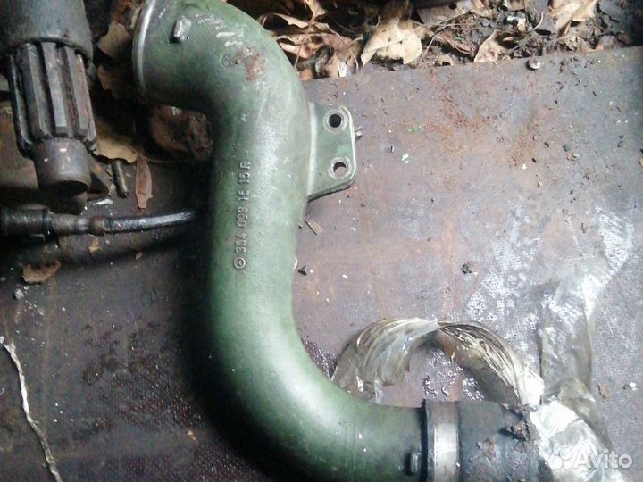 Патрубок мерседес 364