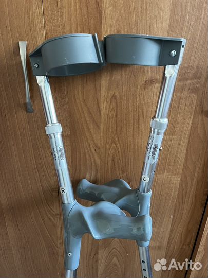 Костыли с опород под локоть Bronigen