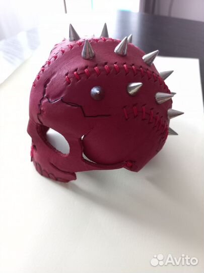 Маска из натуральной кожи