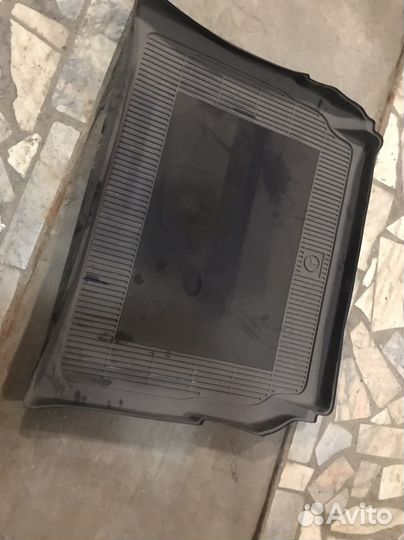 Поддон в багажник мерседес e-class w210