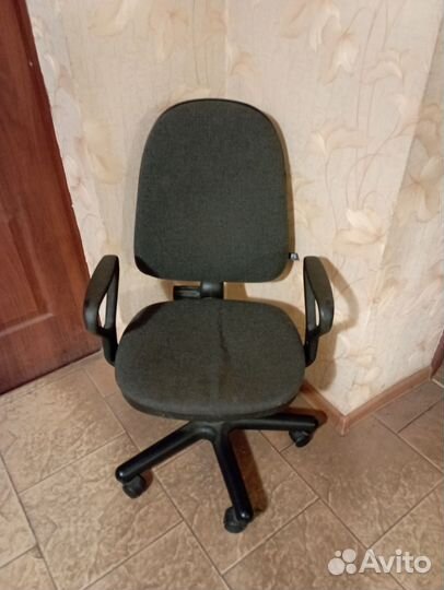 Офисное кресло бу