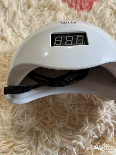 Лампа для сушки ногтей