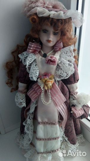 Кукла фарфоровая большая