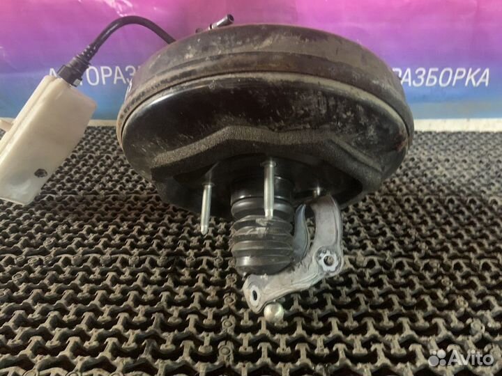 Усилитель тормозов вакуумный с гтц Peugeot 408