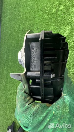 Привод крышки багажника Mercedes W213