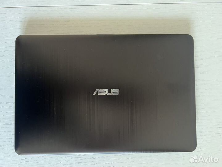 Игровой Asus i3-7020U/GeF MX110/12Gb/256SSD