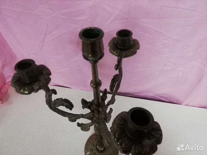 Большой старинный бронзовый подсвечник