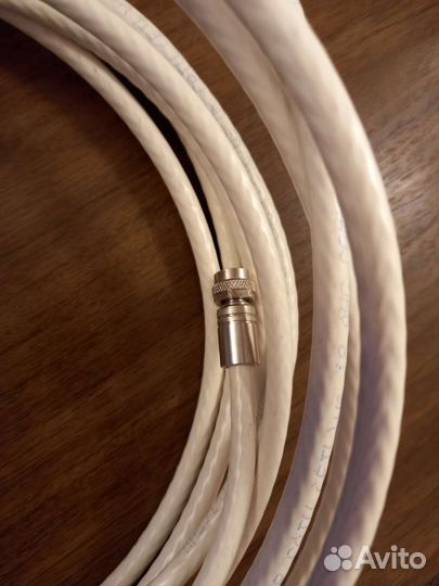 Кабель телевизионный импортный 6м с 2 разьемами