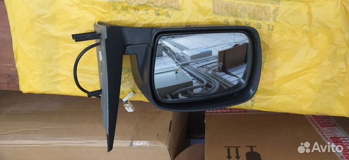Зеркало левое в сборе Chevrolet Niva