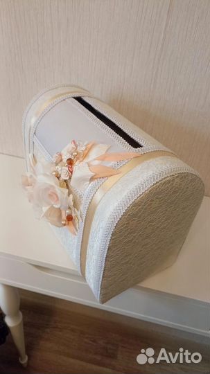 Свадебный сундучок, казна для денег