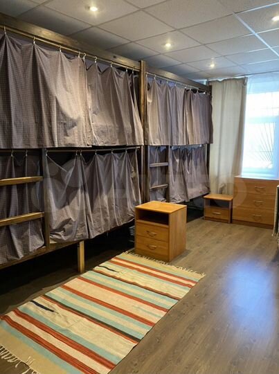 Комната 27 м², 1/4 эт.