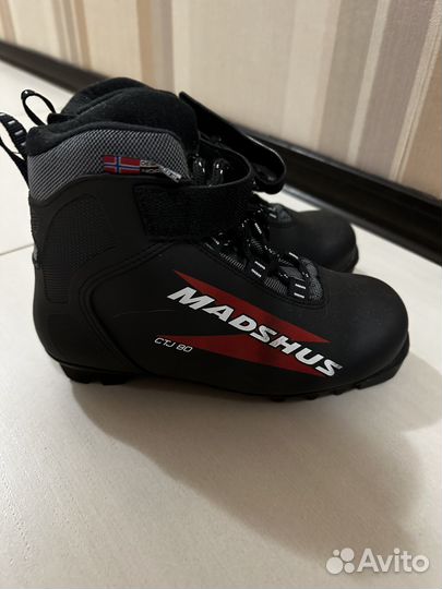 Лыжные ботинки детские для беговых лыж