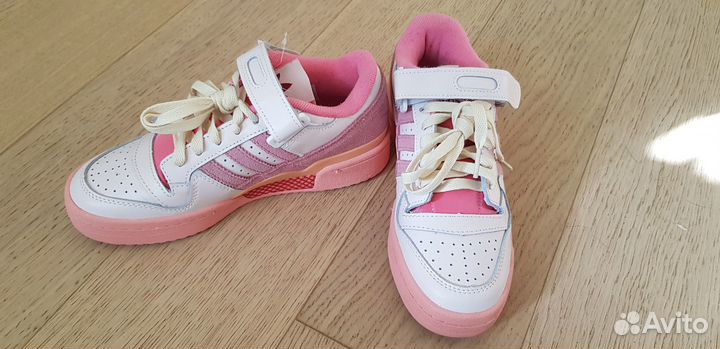 Кроссовки женские adidas