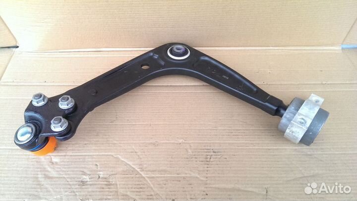 Новый правый рычаг Пежо 508 Peugeot 508
