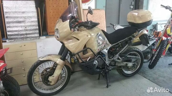 Honda africa twin xrv750