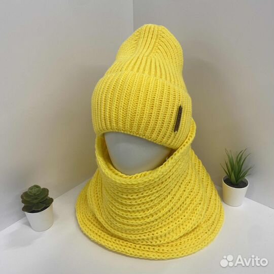 Комплект шапка и снуд