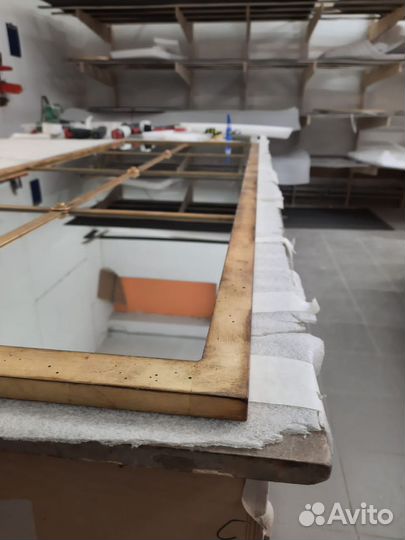 Зеркало в прихожую новое Cage золотая поталь