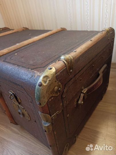 Чемодан-сундук каретный