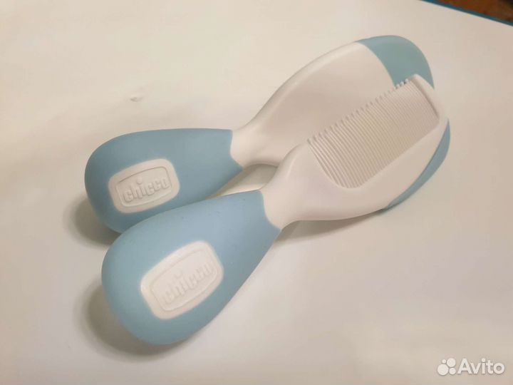 Chicco расческа