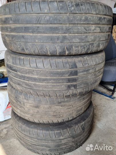 Dunlop SP Sport Maxx GT 235/55 R19