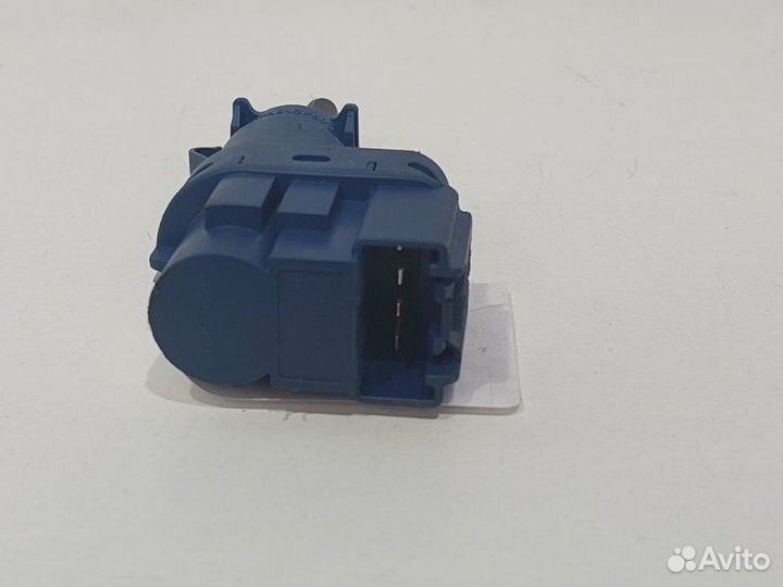 Выключатель стоп сигнала Land Rover Range Rover
