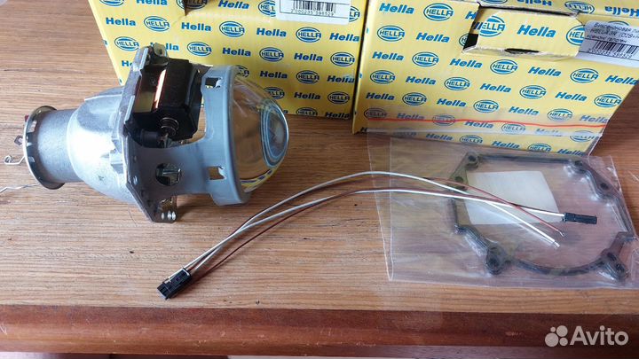 Биксеноновые линзы hella 3R Renault Megane 2