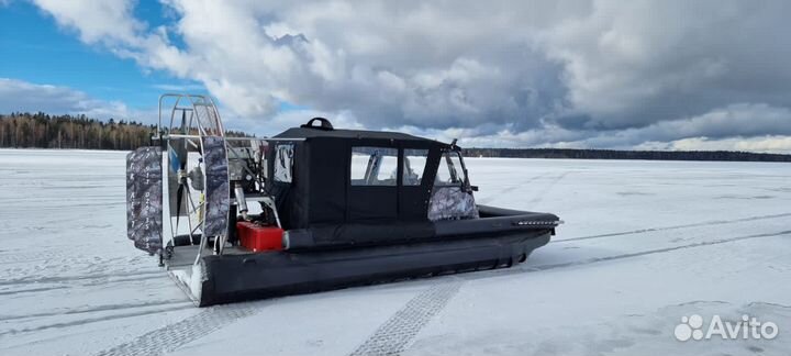 Аэролодка «Бриз 555» двигатель 200 л.с