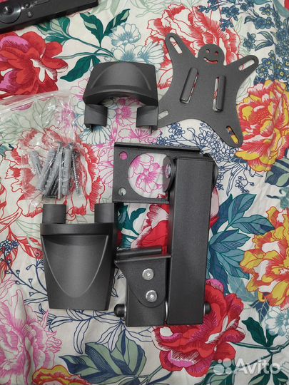 Кронштейн для телевизора