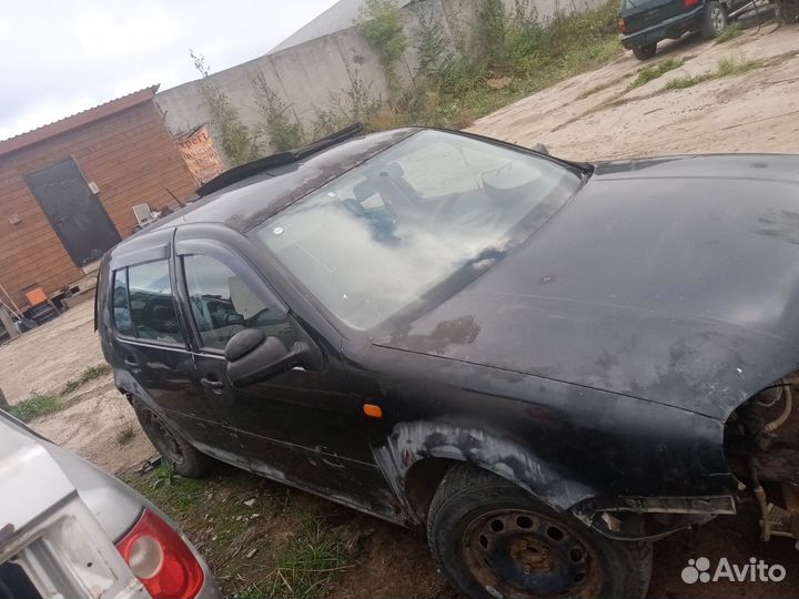 Амортизатор капота Volkswagen Golf 4