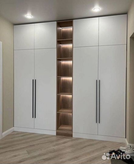 Шкаф в прихожую