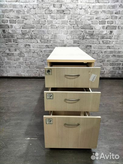 Тумба с полками и ящиками