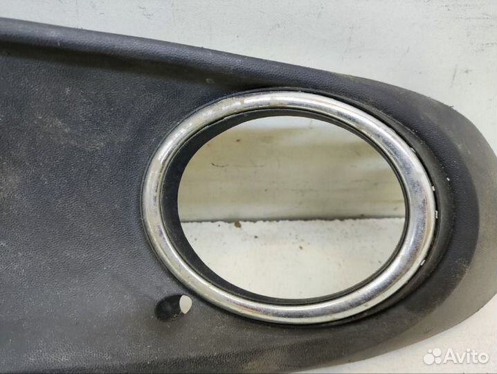 Решетка бампера передняя левая Volkswagen Polo 5