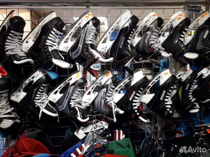 Коньки хоккейные в магазине главспорт