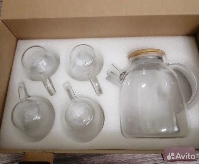 Новый набор чайник и 4 чашки из двойного стекла