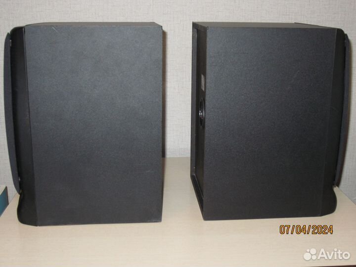 Продам колонки Philips