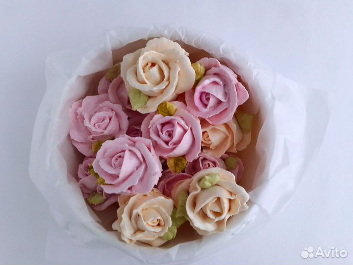 Сладкий подарок в шляпной круглой коробке