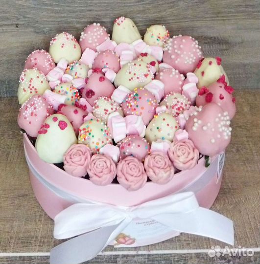 Клубника в шоколаде букет