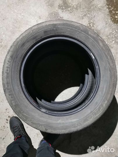 Roadstone N'Fera AU5 215/60 R16 95V