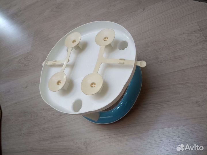 Стульчик для купания на присосках